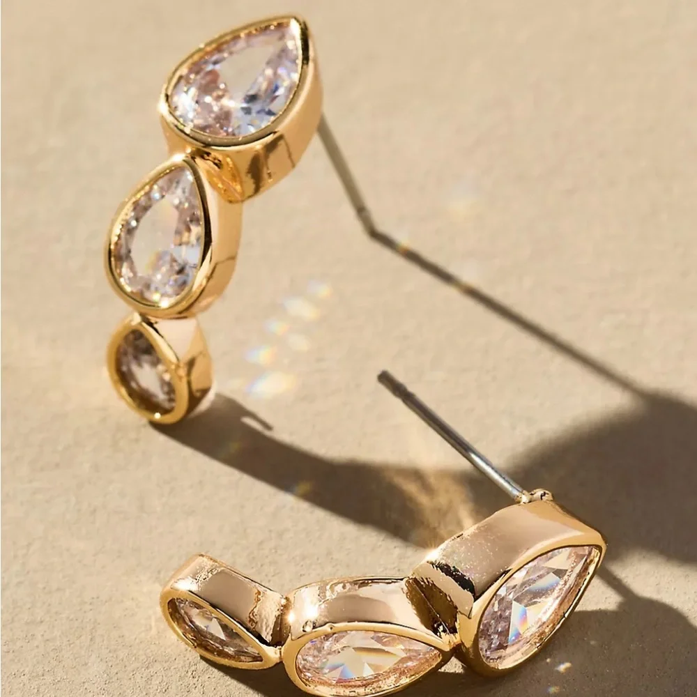 Anthropologie Multi Crystal Gold Chic Drop Earrings NWT